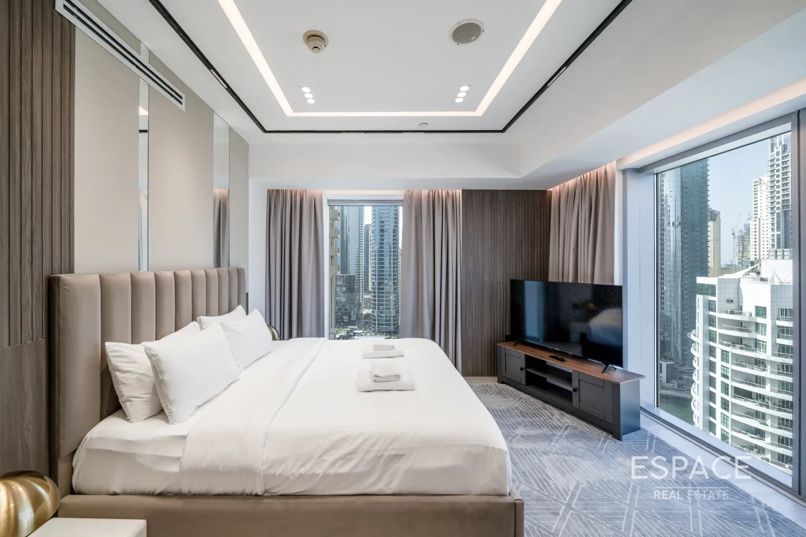 PropertiesGalleryCamera