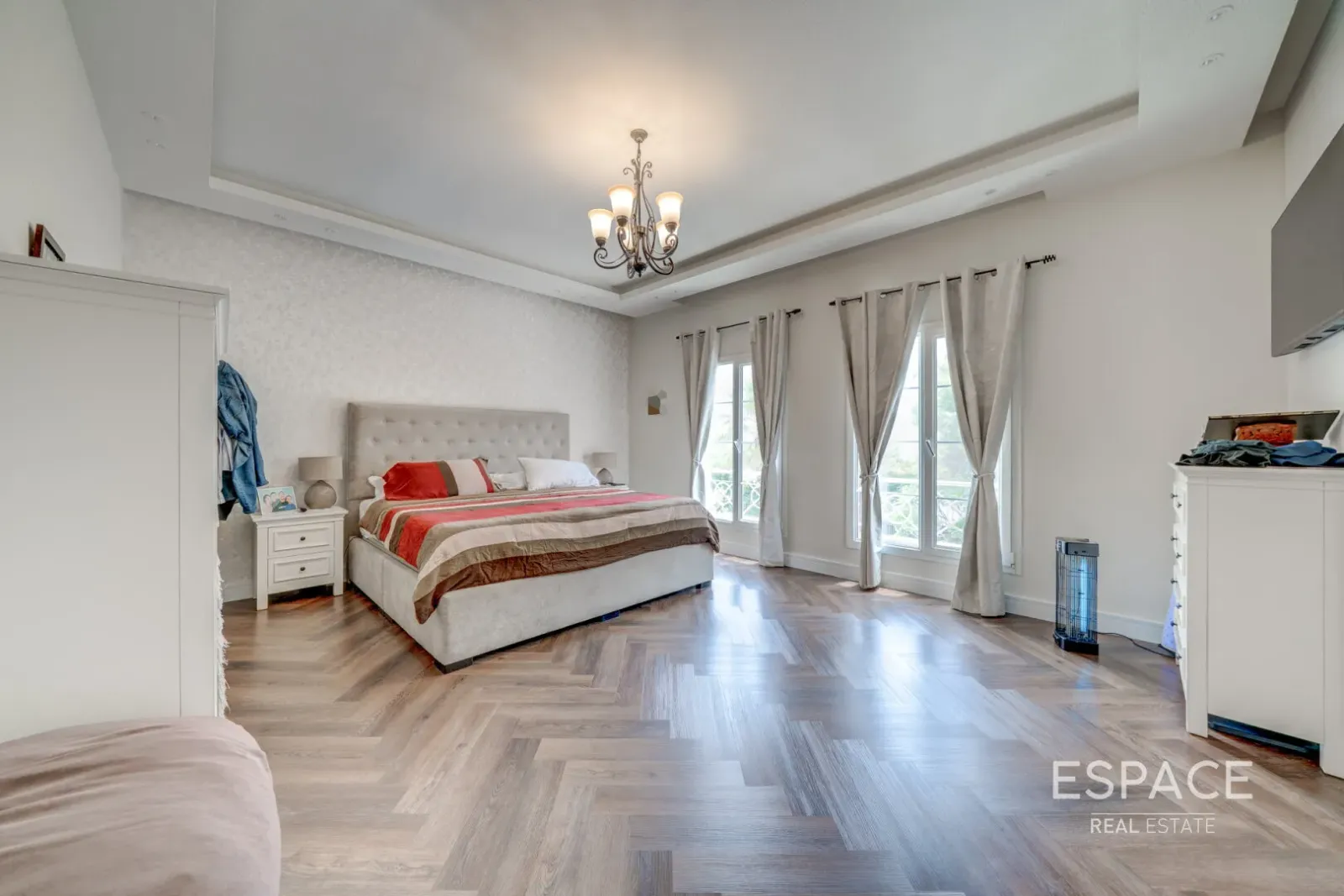 PropertiesGalleryCamera