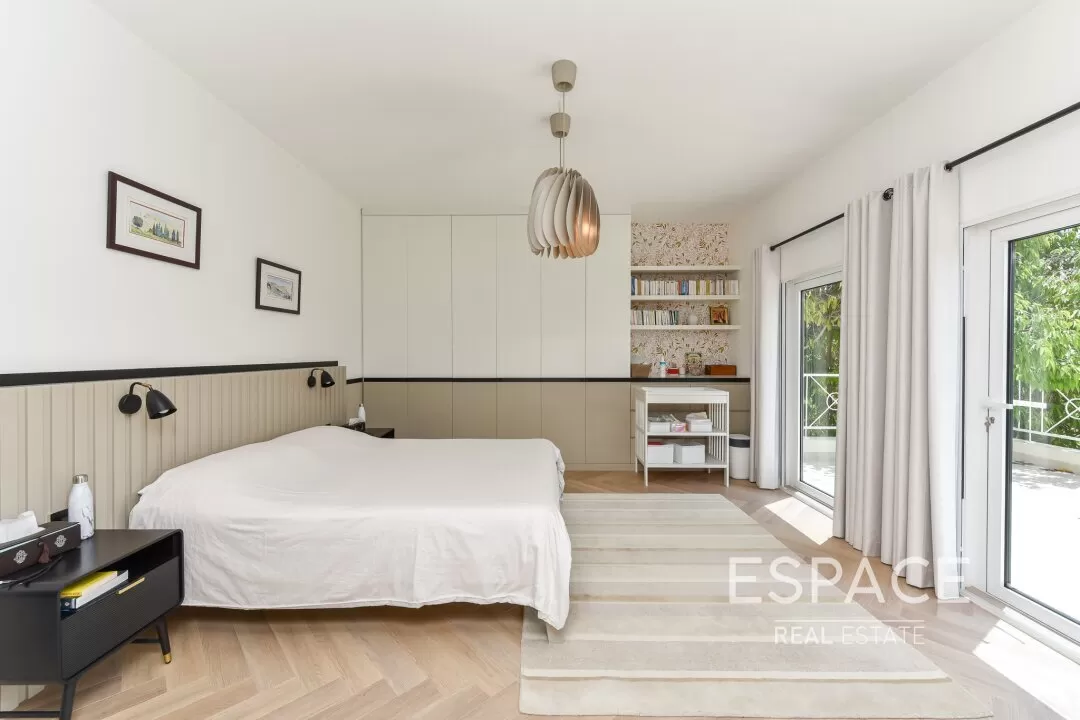 PropertiesGalleryCamera