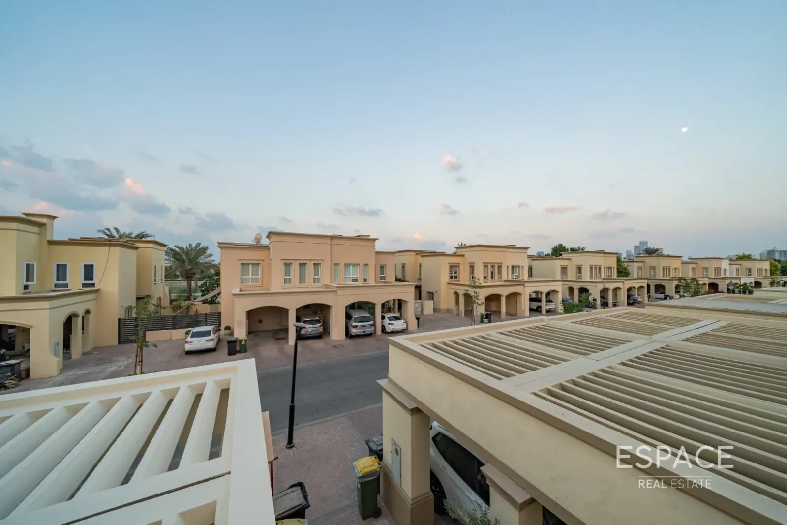 PropertiesGalleryCamera