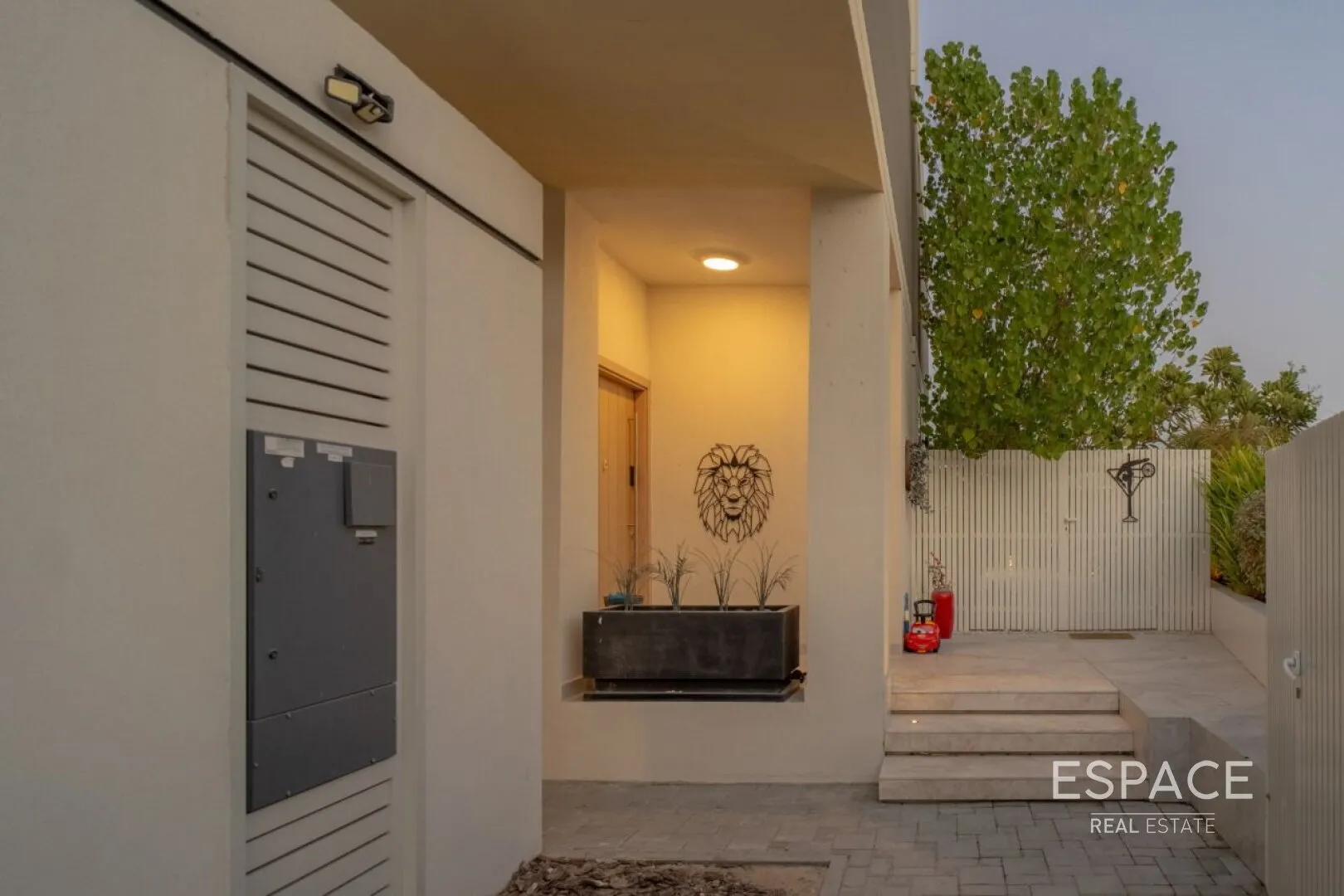 PropertiesGalleryCamera