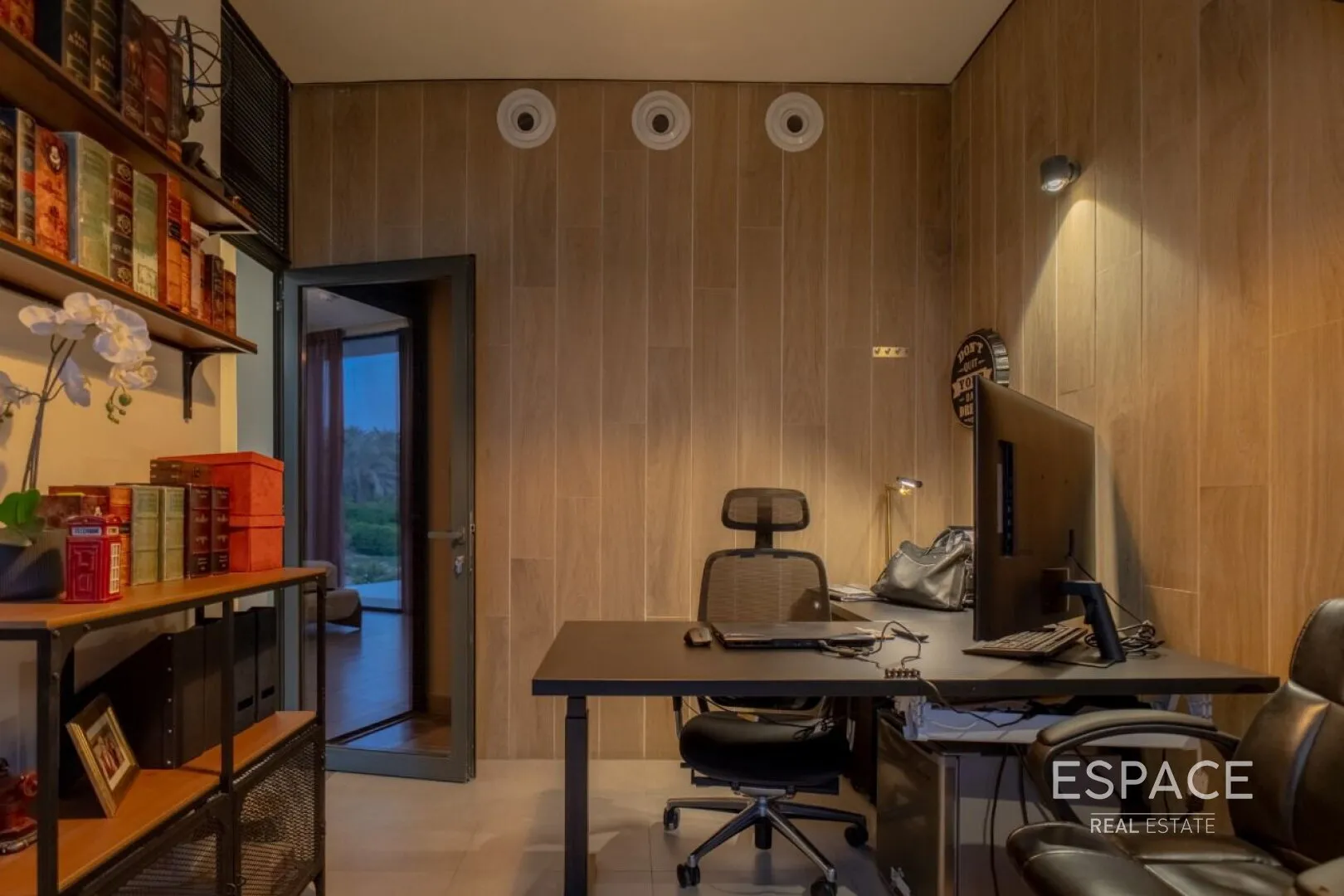 PropertiesGalleryCamera