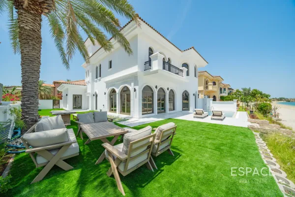 Frond M, Palm Jumeirah, Dubai - Espace