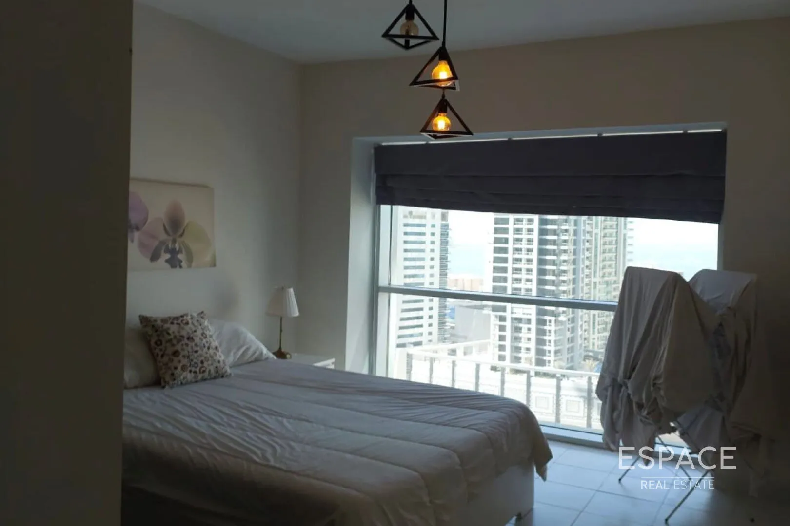 single static gallery