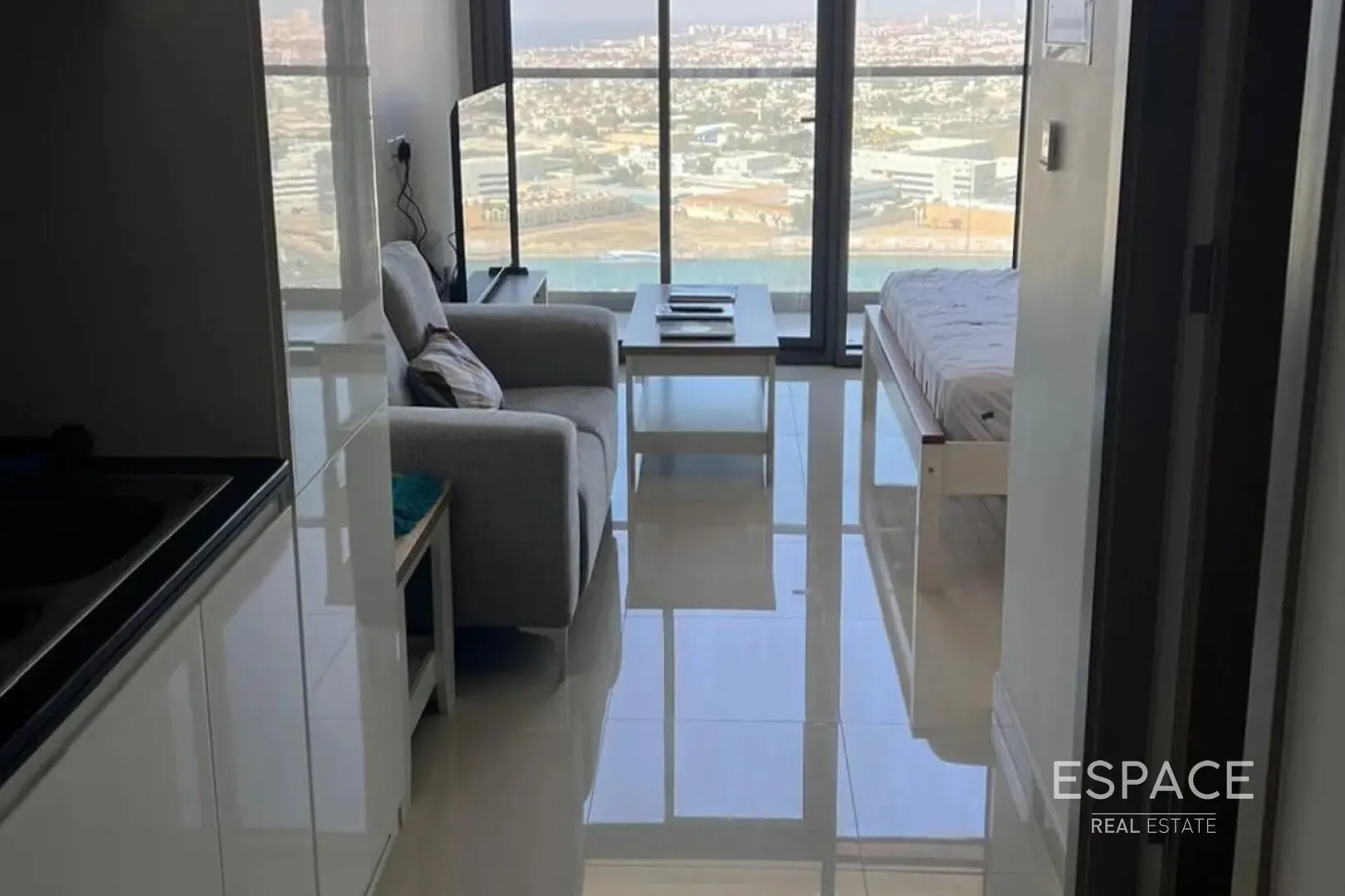 single static gallery