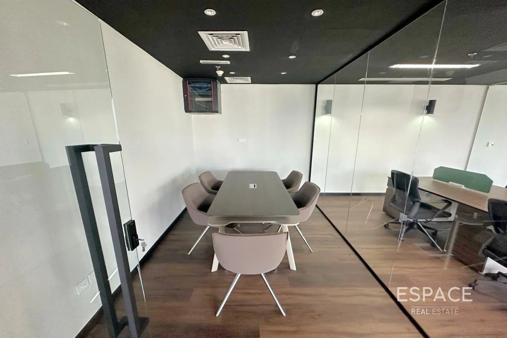 single static gallery