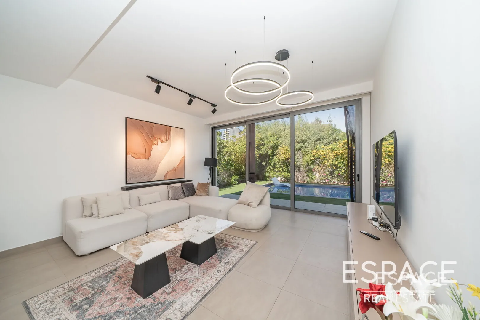 single static gallery