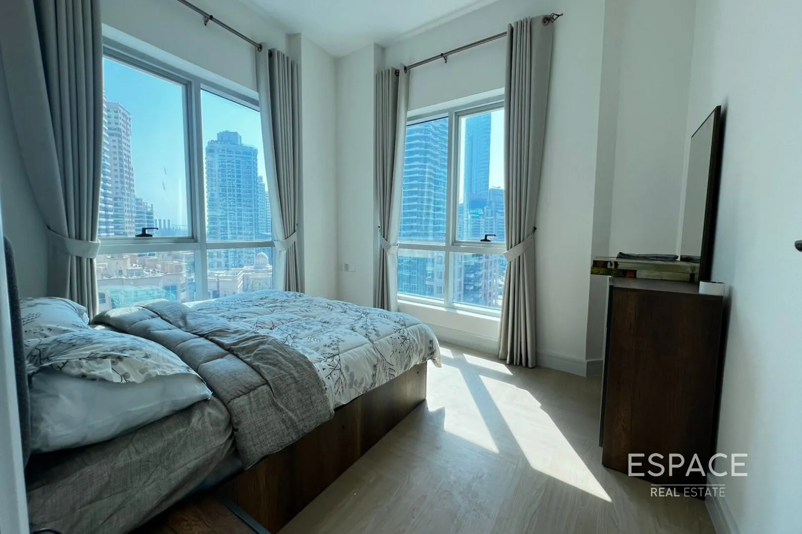 PropertiesGalleryCamera