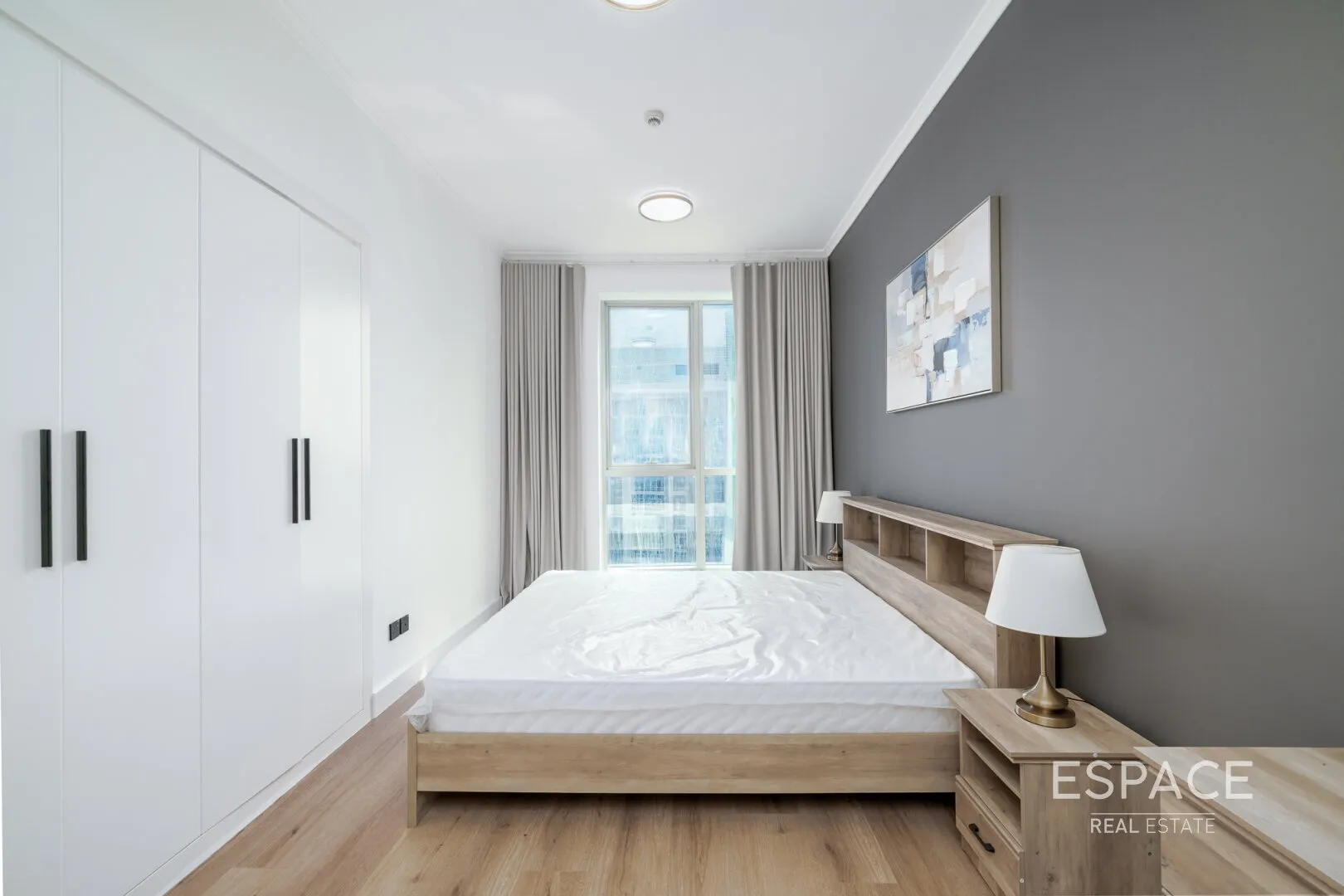 single static gallery