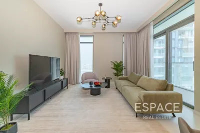 EMAAR Beach Front - Marina Vista Tower 2, Dubai Harbour, Dubai - Espace