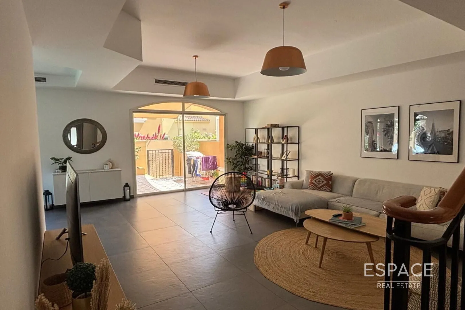 PropertiesGalleryCamera