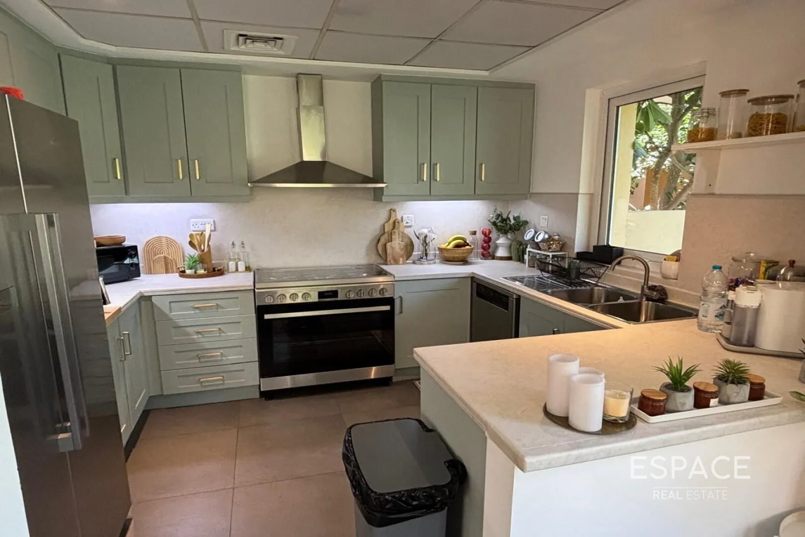 single static gallery