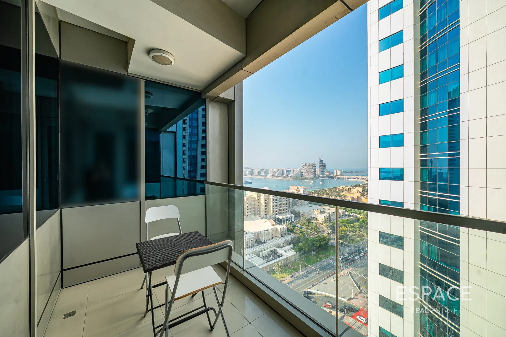 single static gallery