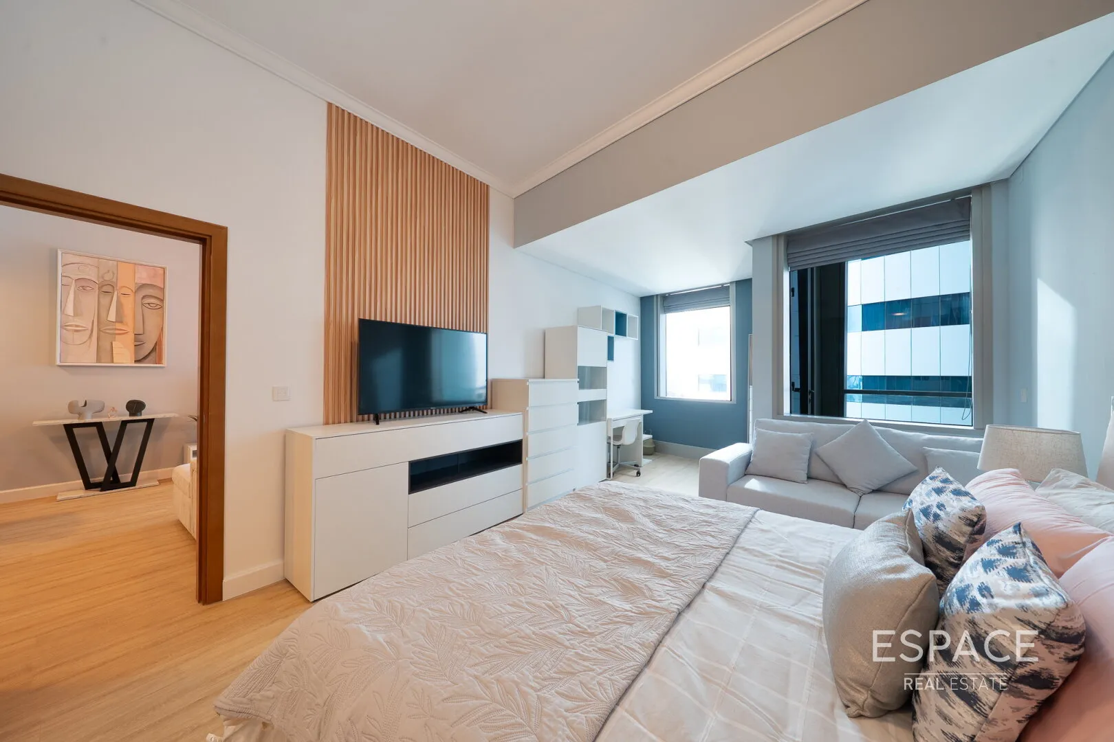 PropertiesGalleryCamera