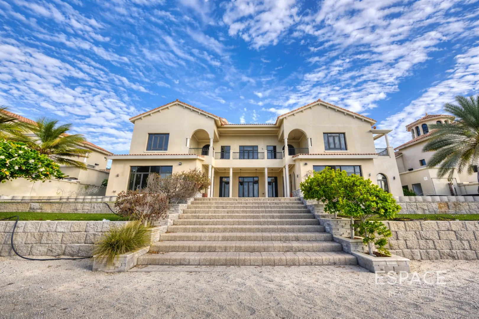 PropertiesGalleryCamera