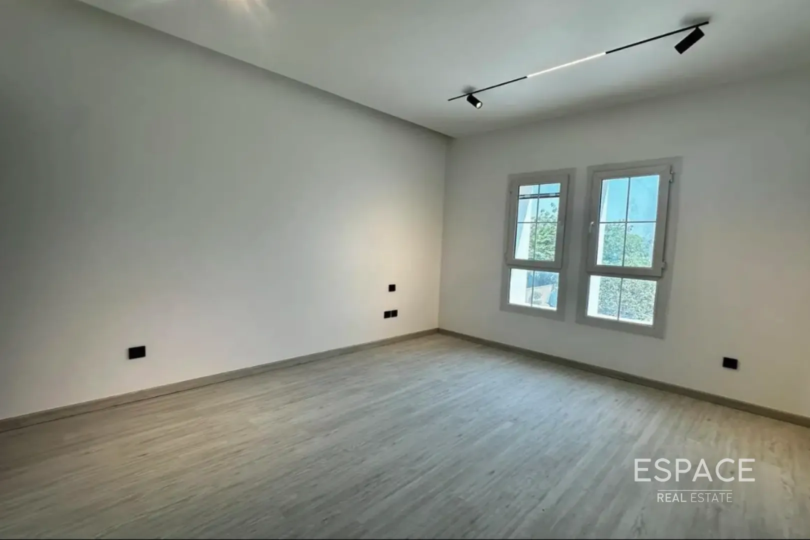 single static gallery