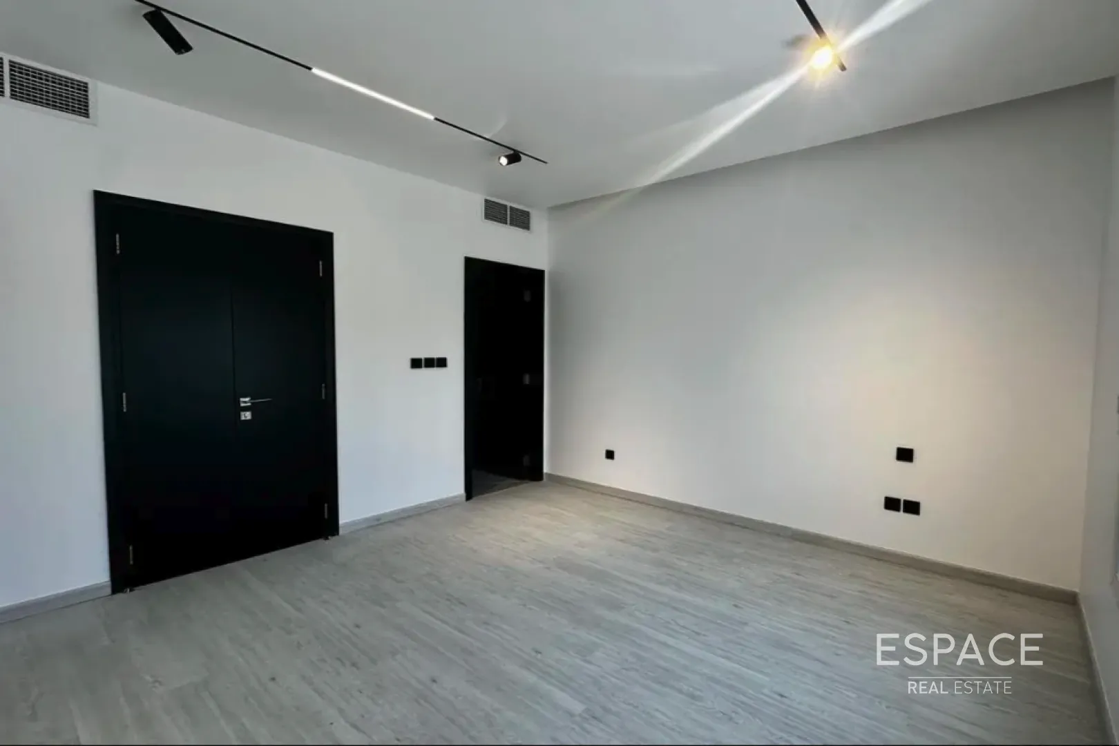 single static gallery