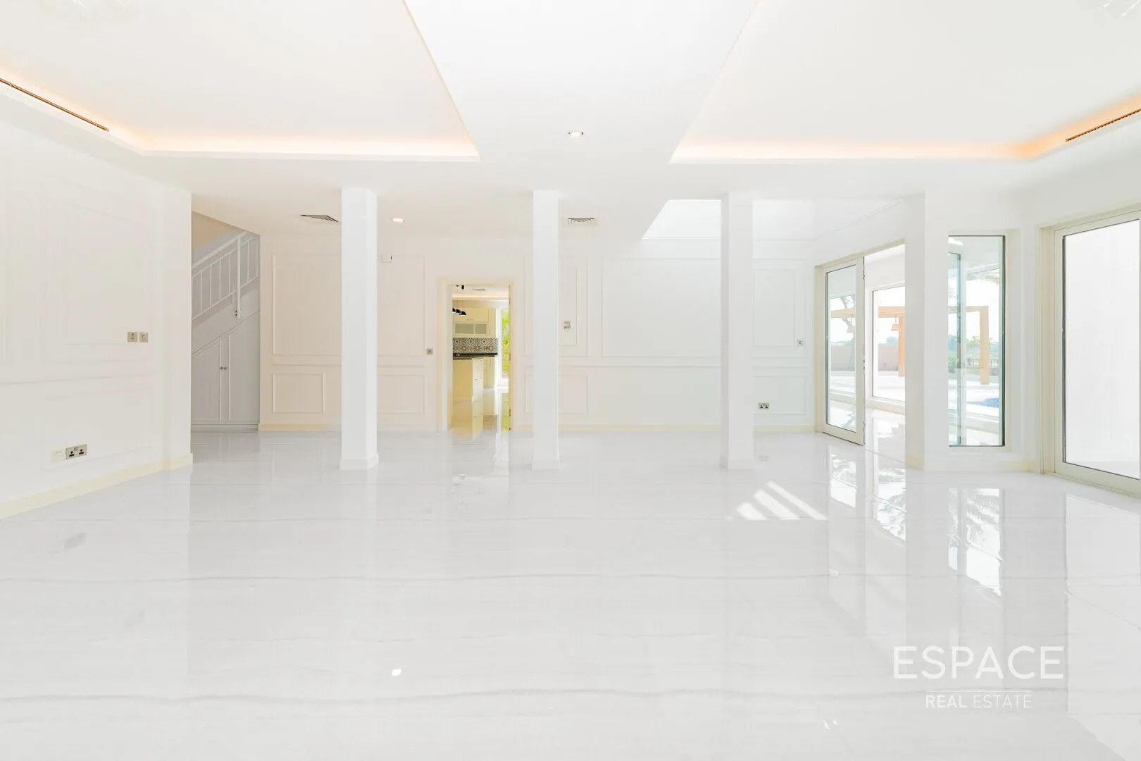 PropertiesGalleryCamera