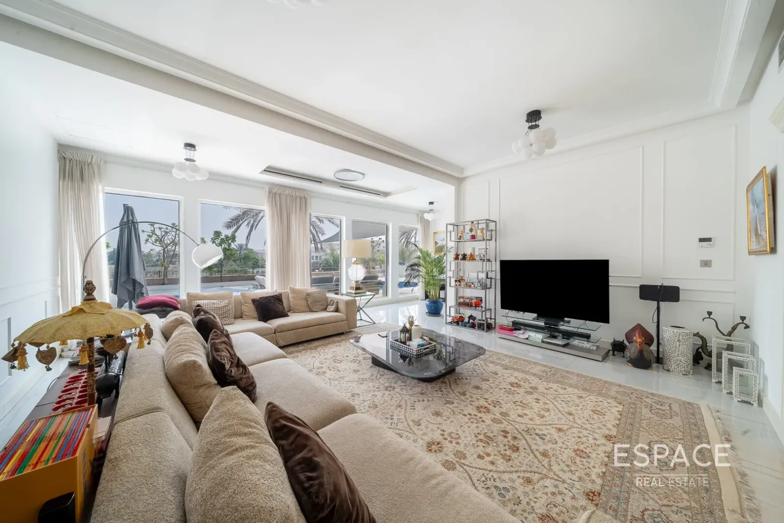PropertiesGalleryCamera