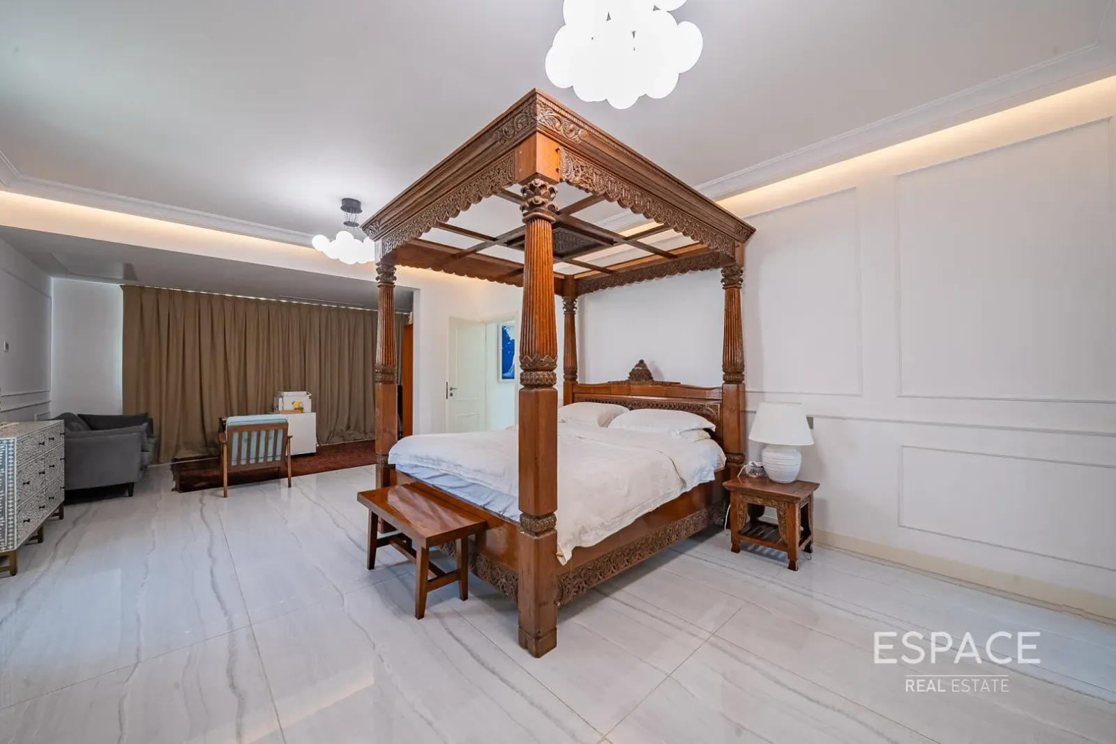 PropertiesGalleryCamera