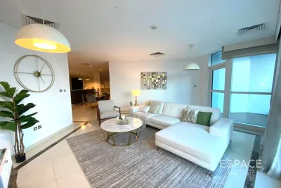 23 Marina, Dubai Marina, Dubai - Espace