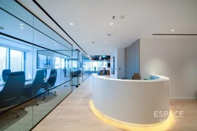 Saba 1, Jumeirah Lake Towers, Dubai - Espace