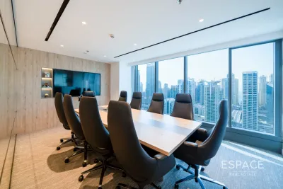 Saba 1, Jumeirah Lake Towers, Dubai - Espace