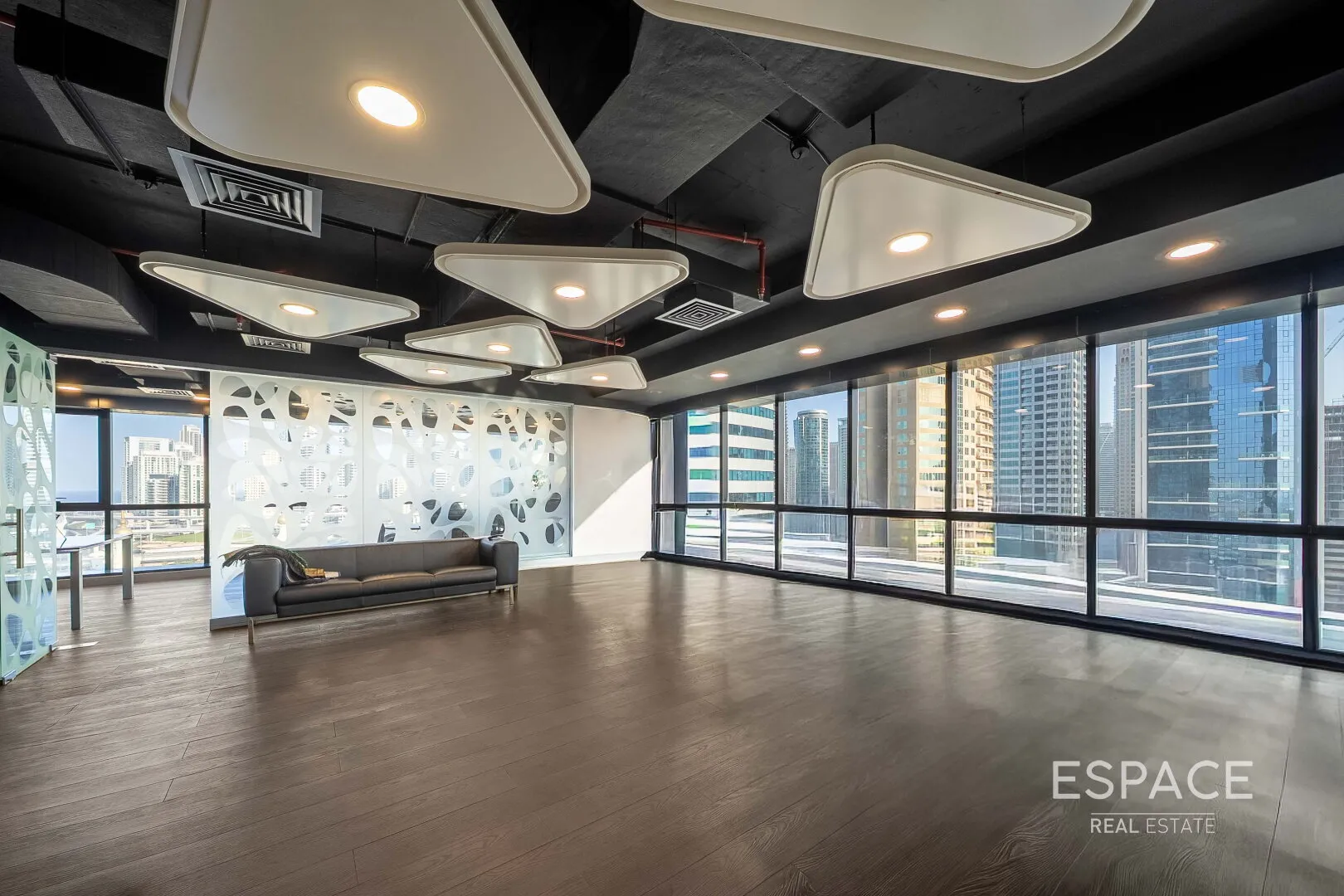 single static gallery