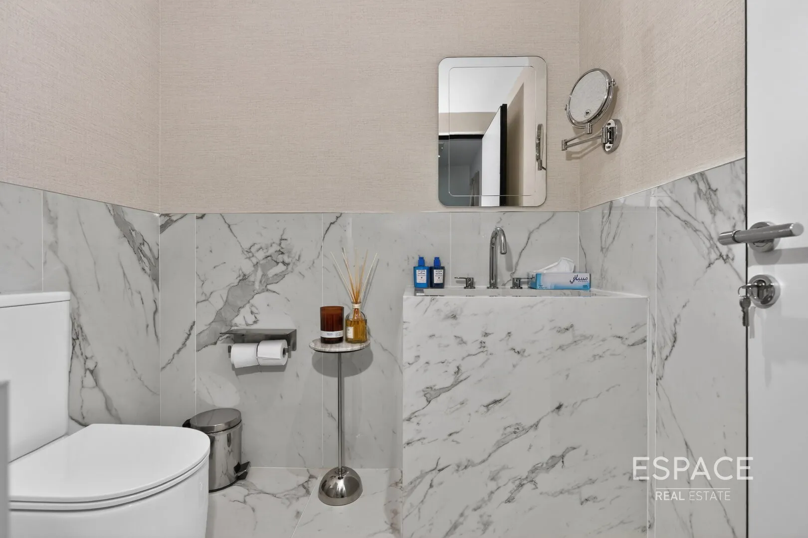 PropertiesGalleryCamera