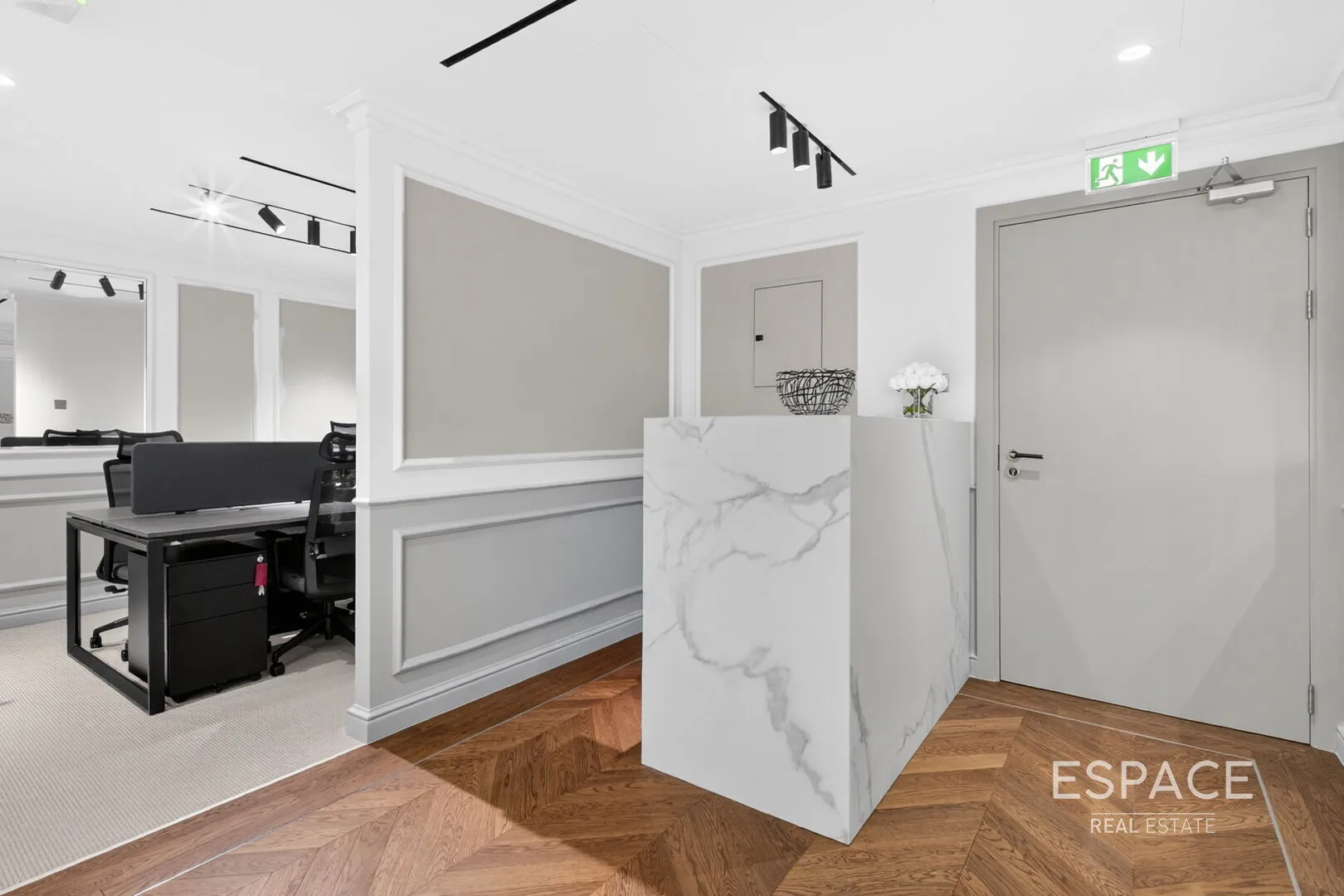 single static gallery