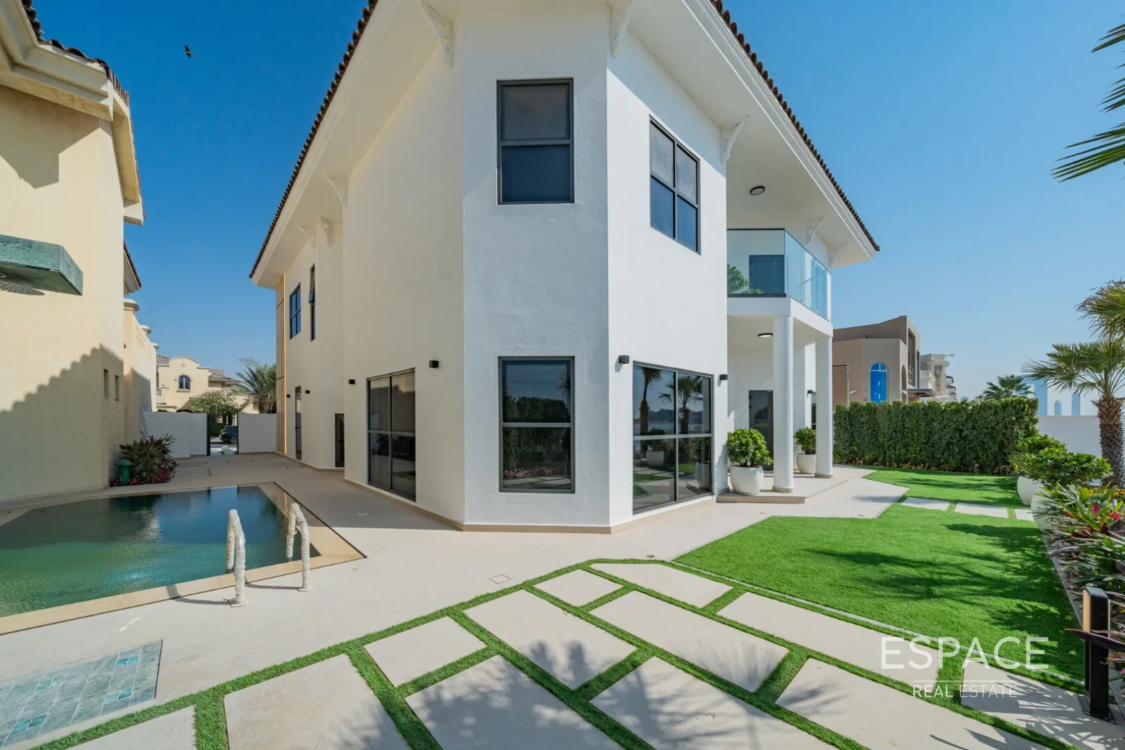 PropertiesGalleryCamera