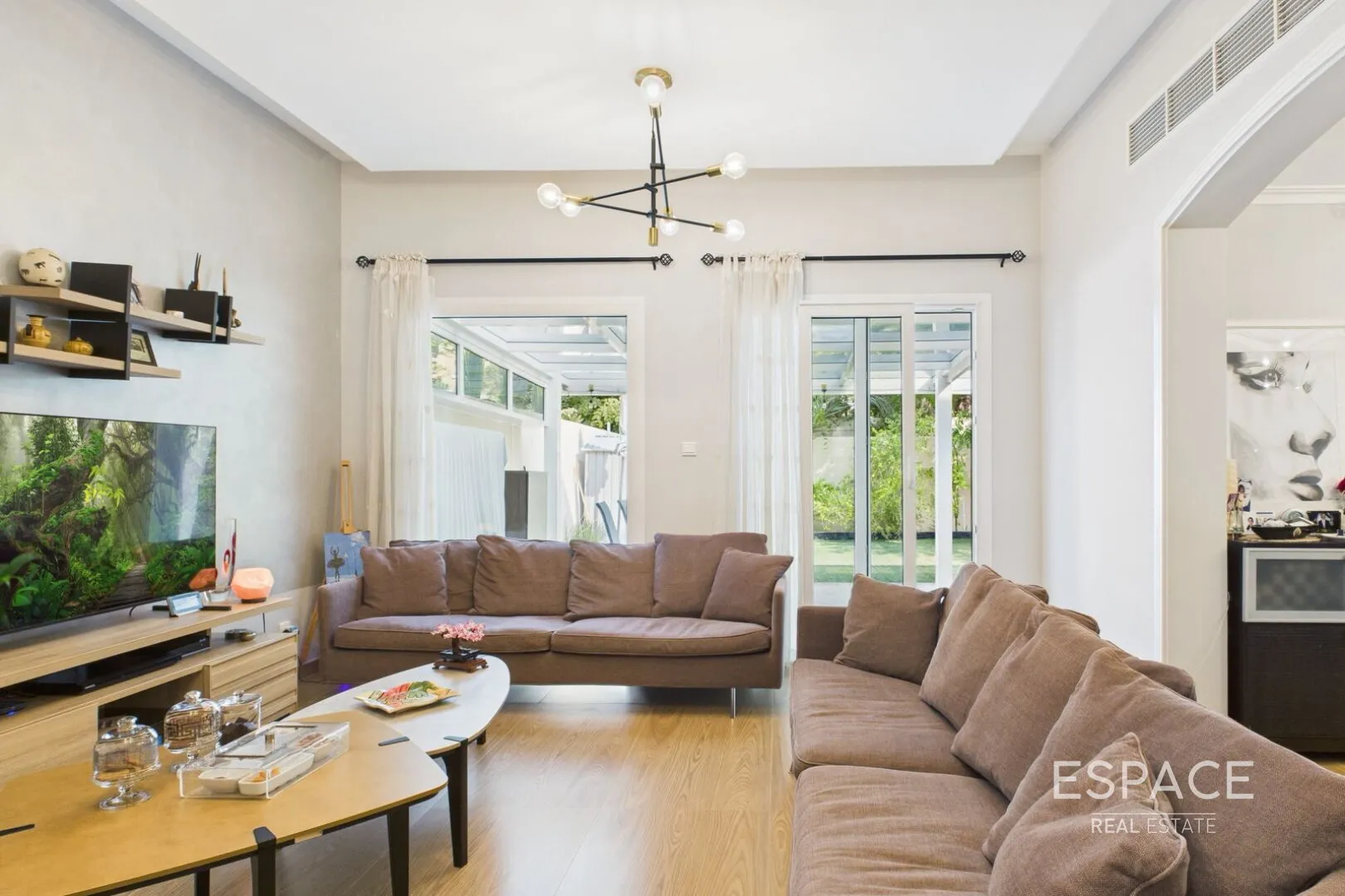 single static gallery