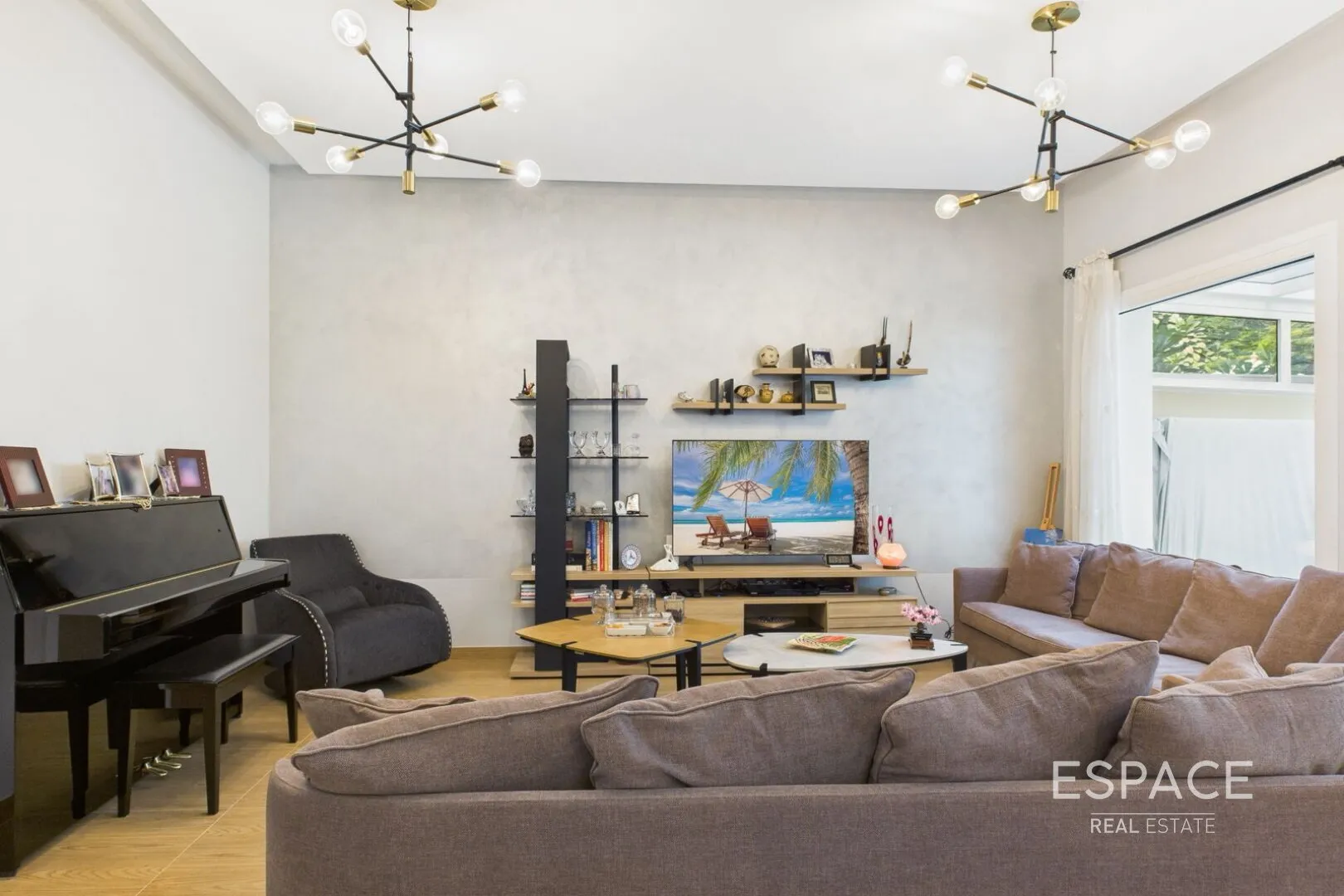 single static gallery