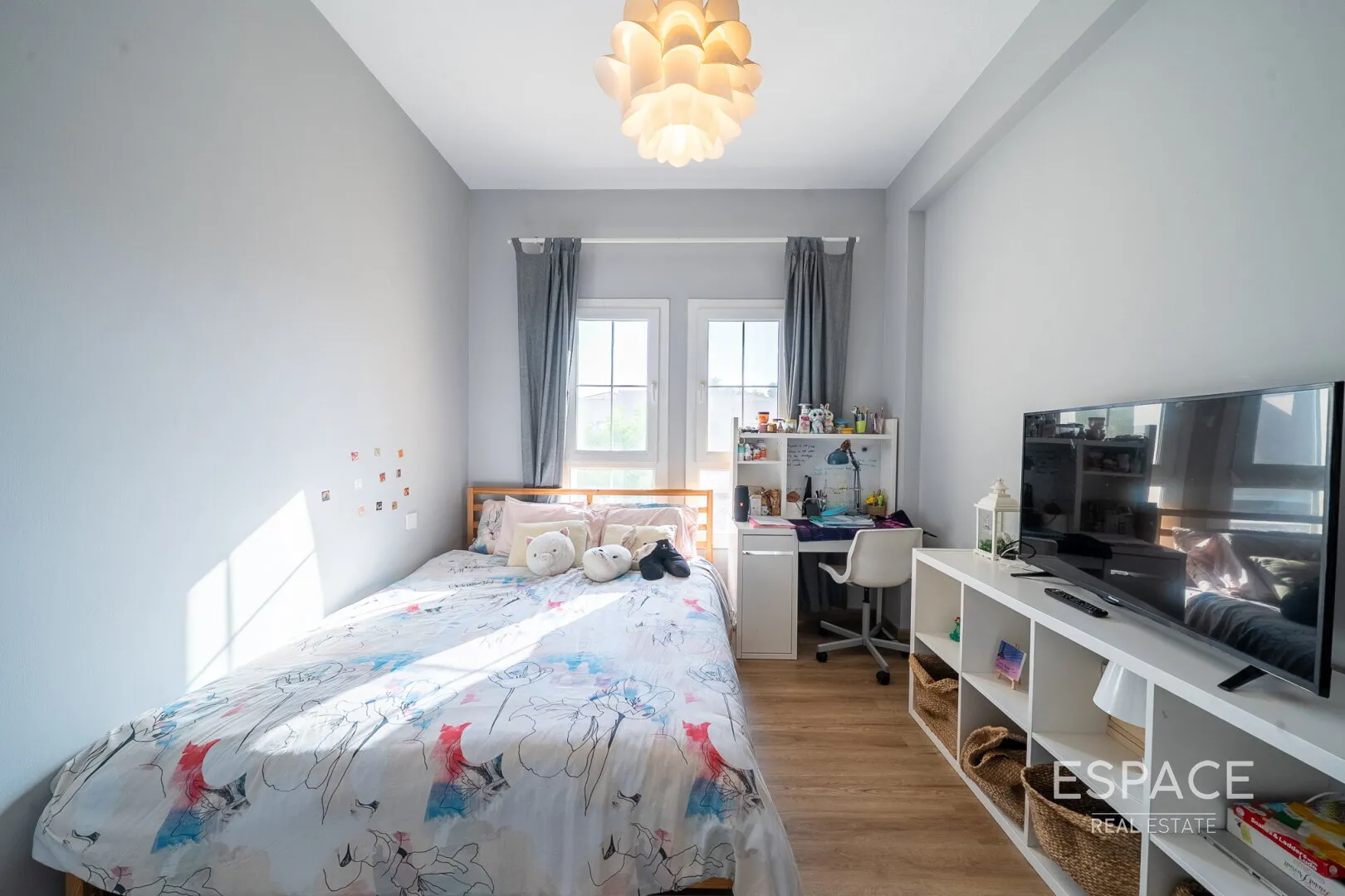 PropertiesGalleryCamera