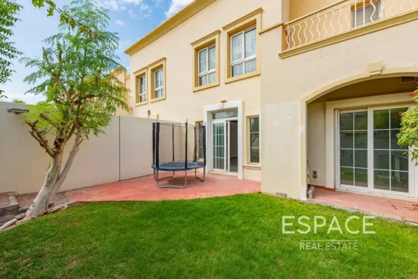 Springs 3, Springs, Dubai - Espace
