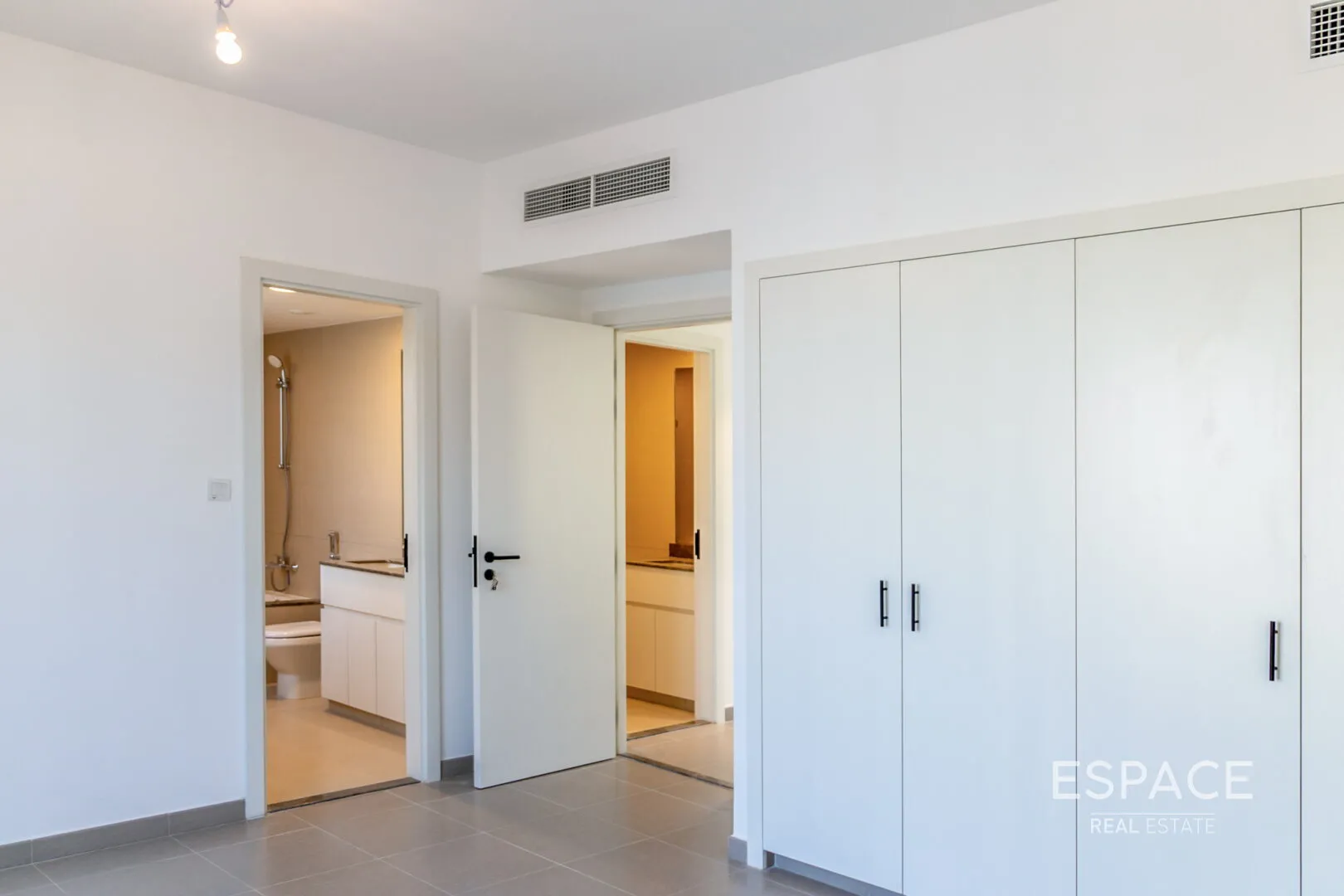 single static gallery