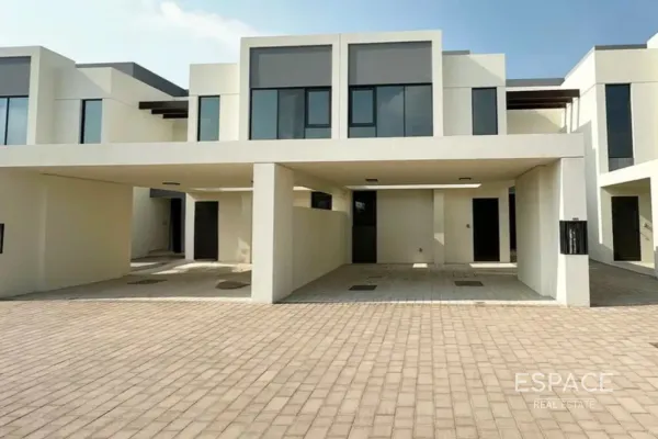 Shams Townhouses, NSHAMA Town Square, Dubai - Espace