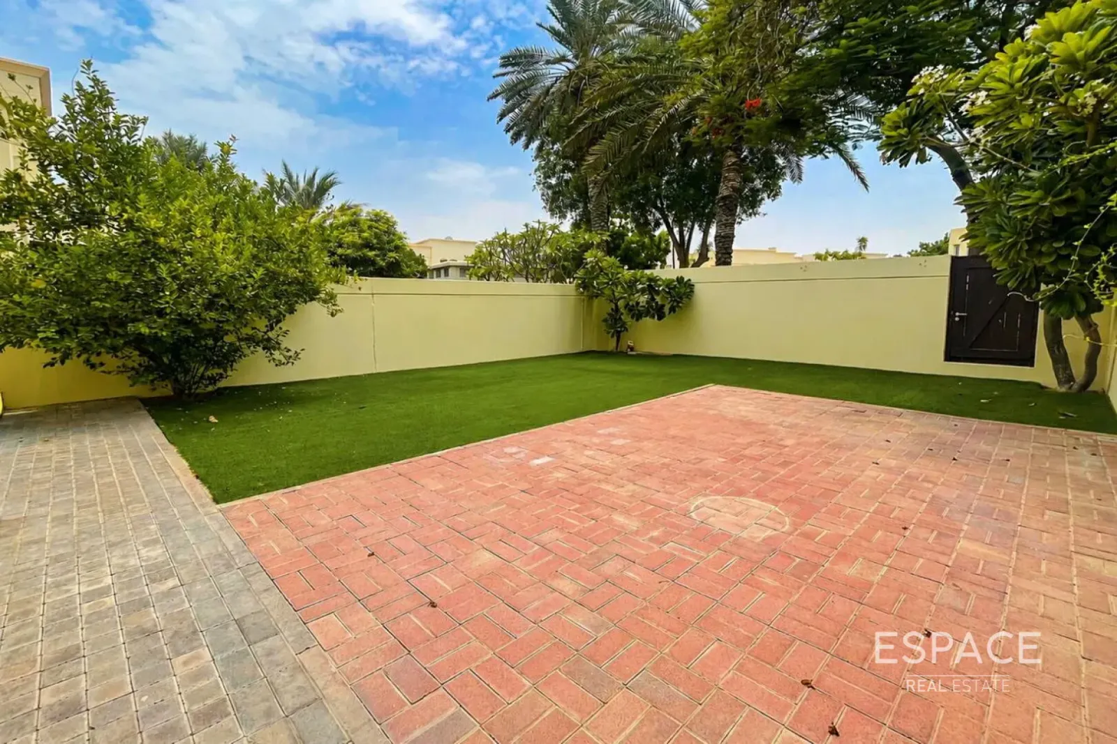 PropertiesGalleryCamera