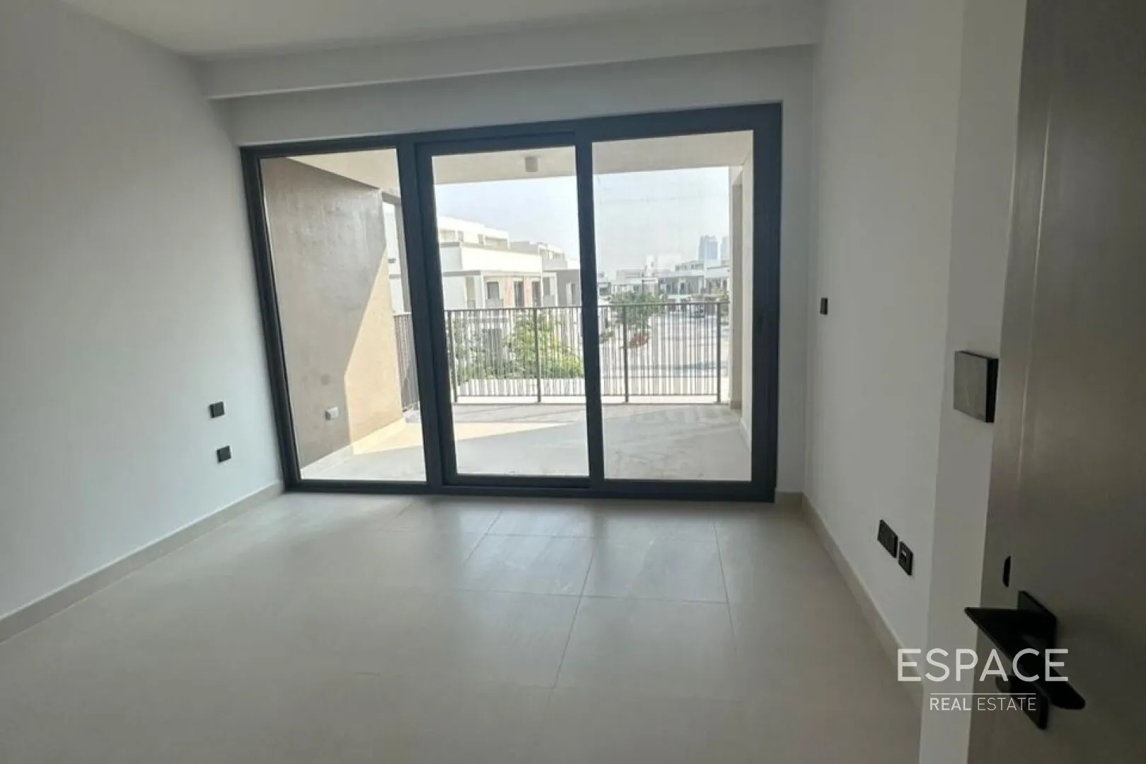 single static gallery