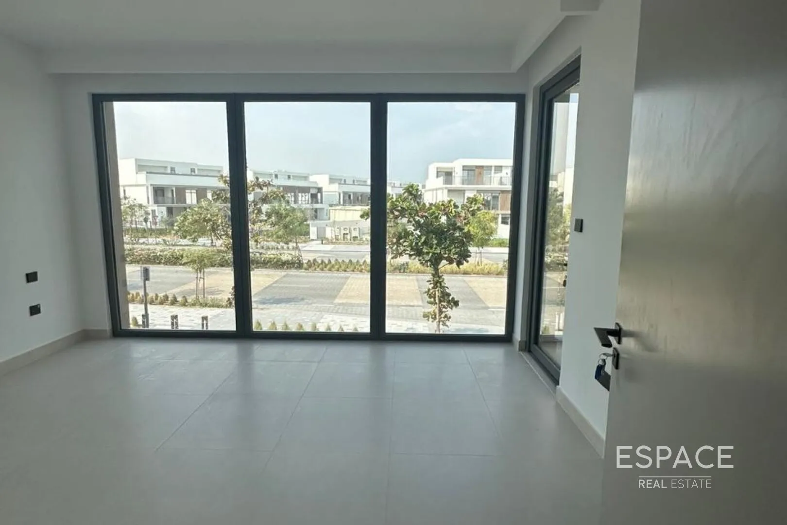 single static gallery