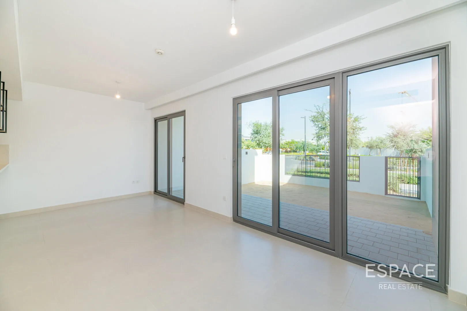 single static gallery