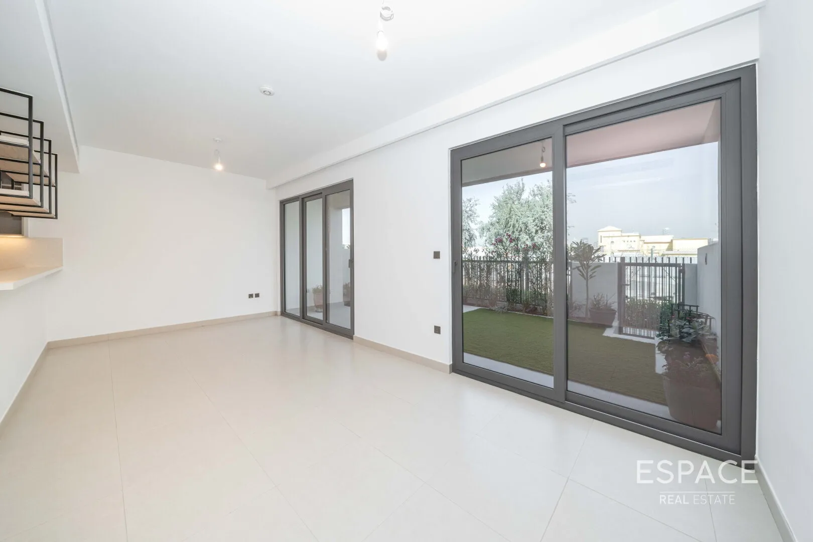 single static gallery