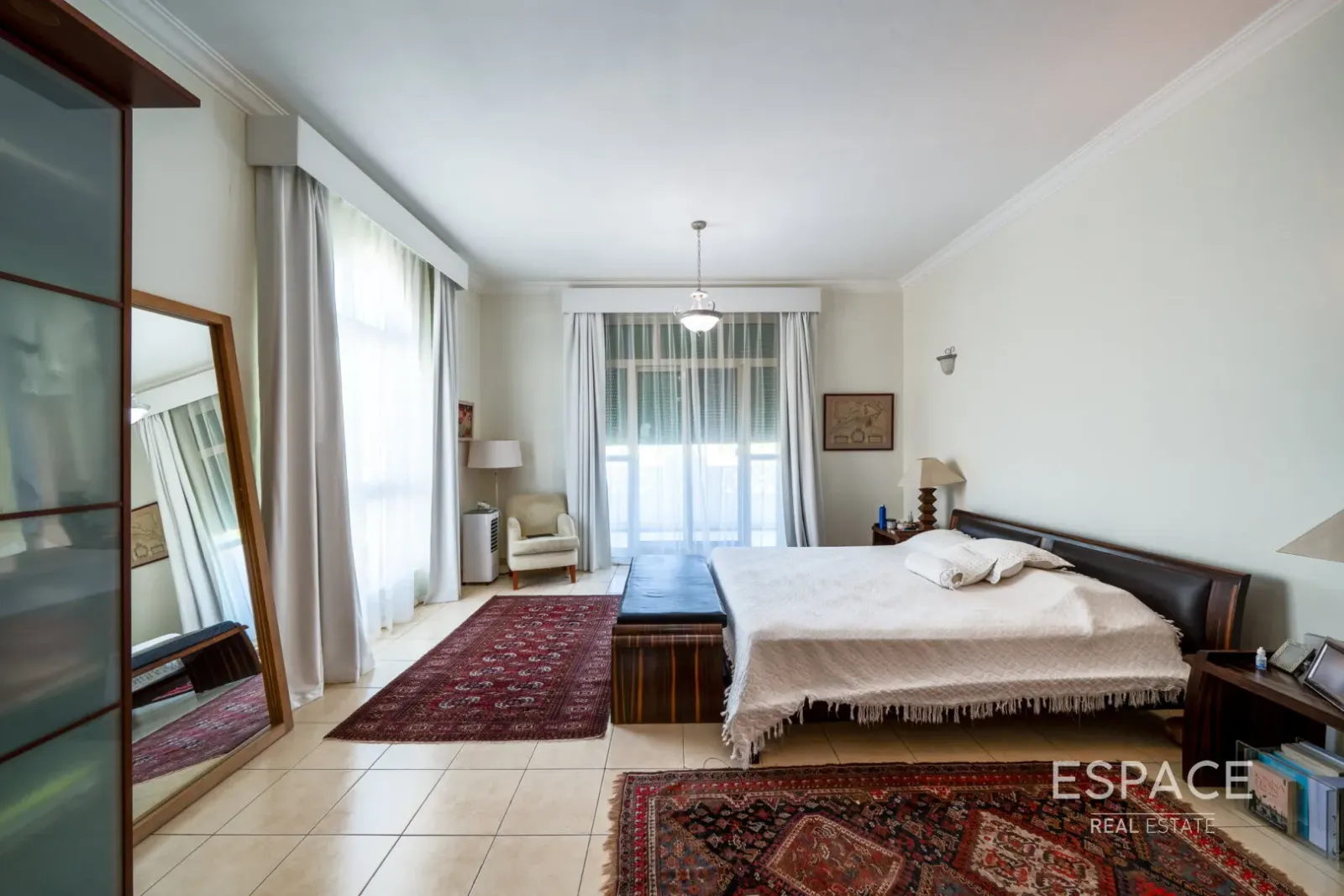PropertiesGalleryCamera