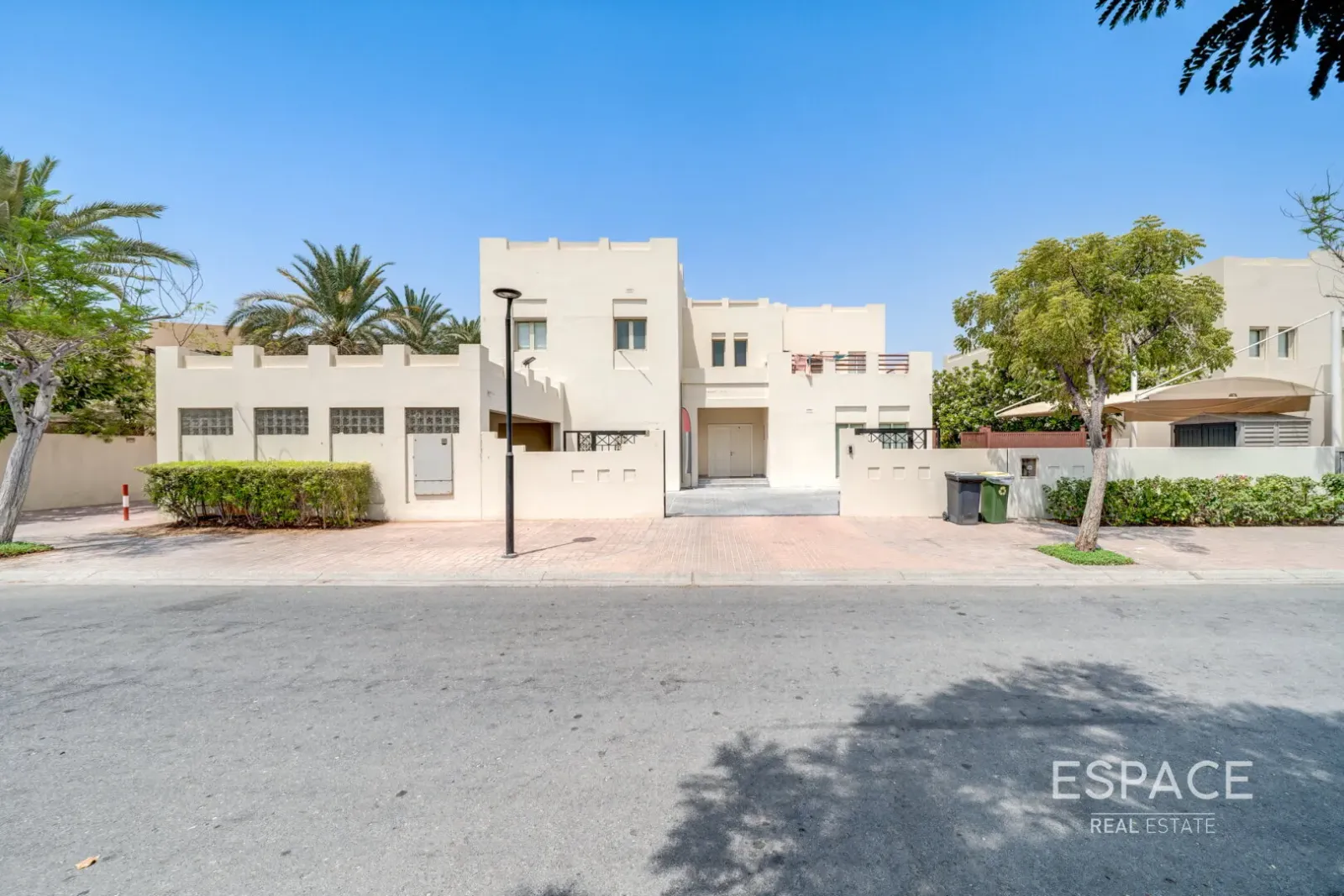 PropertiesGalleryCamera
