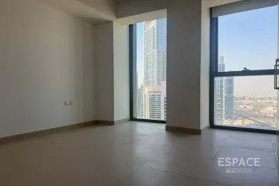Burj Vista 1, Downtown Dubai, Dubai - Espace