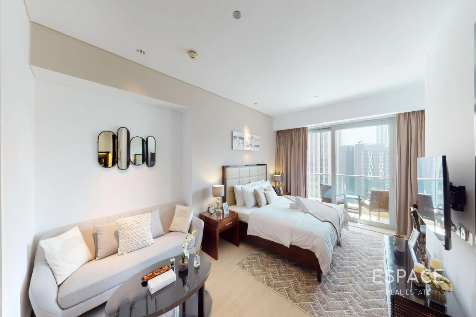 single static gallery