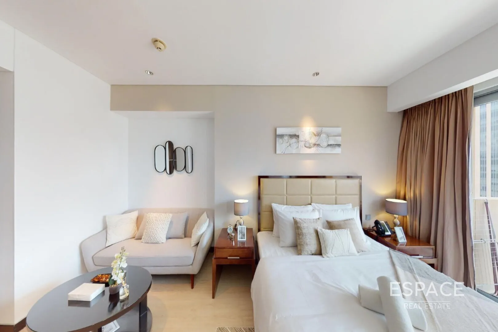 single static gallery