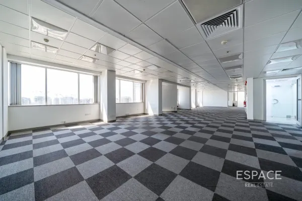 Al Moosa Tower 1, Sheikh Zayed Road, Dubai - Espace