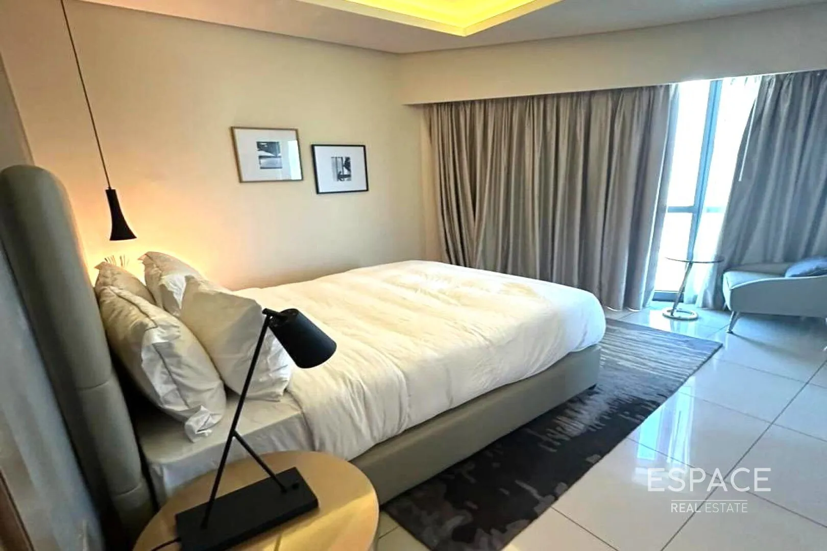 PropertiesGalleryCamera