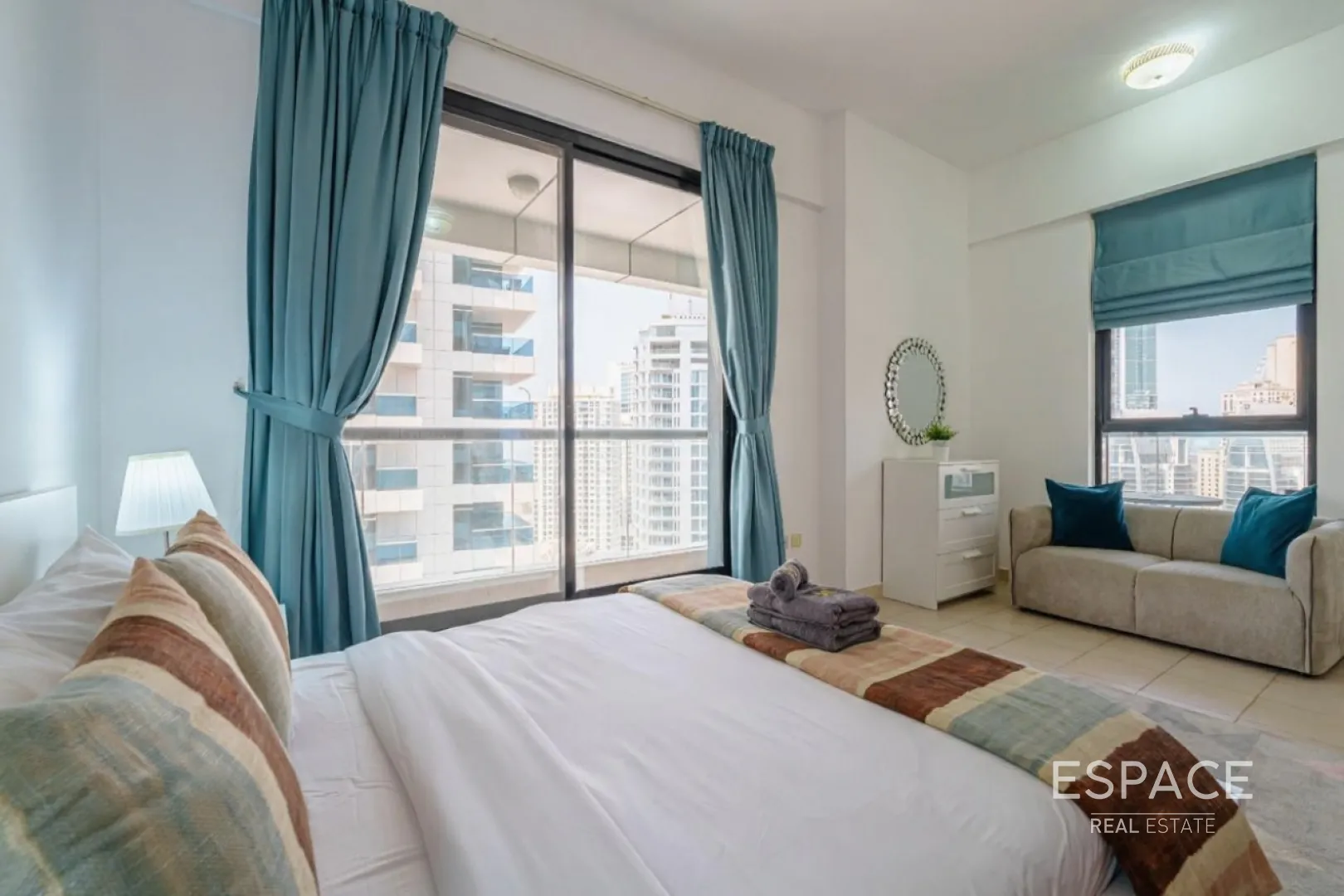 PropertiesGalleryCamera